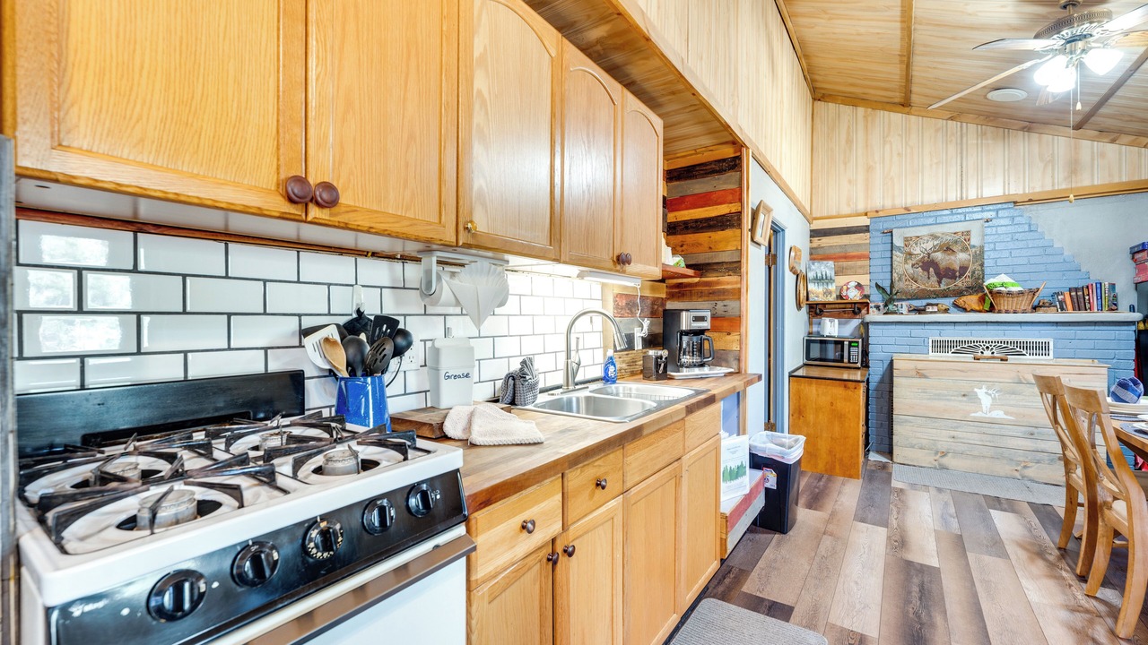 Photo of Kitchen in Drake