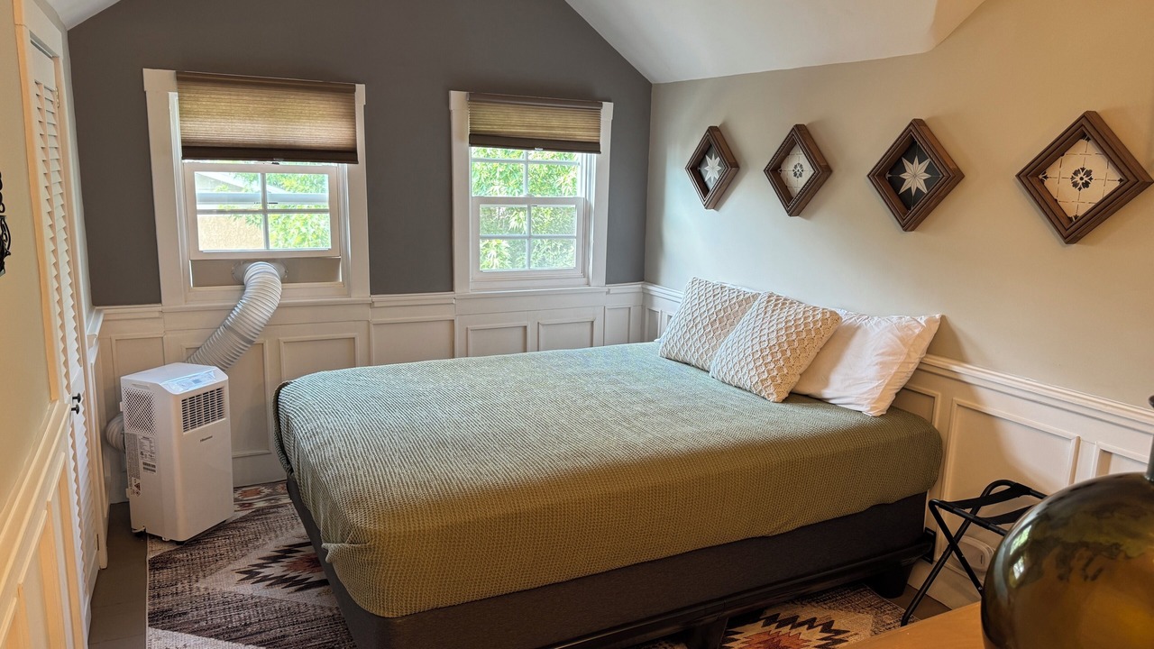 Photo of Bedroom in Central Colorado Springs