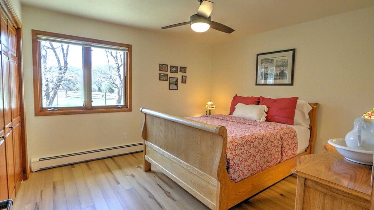 Photo of Bedroom in Glenwood Springs