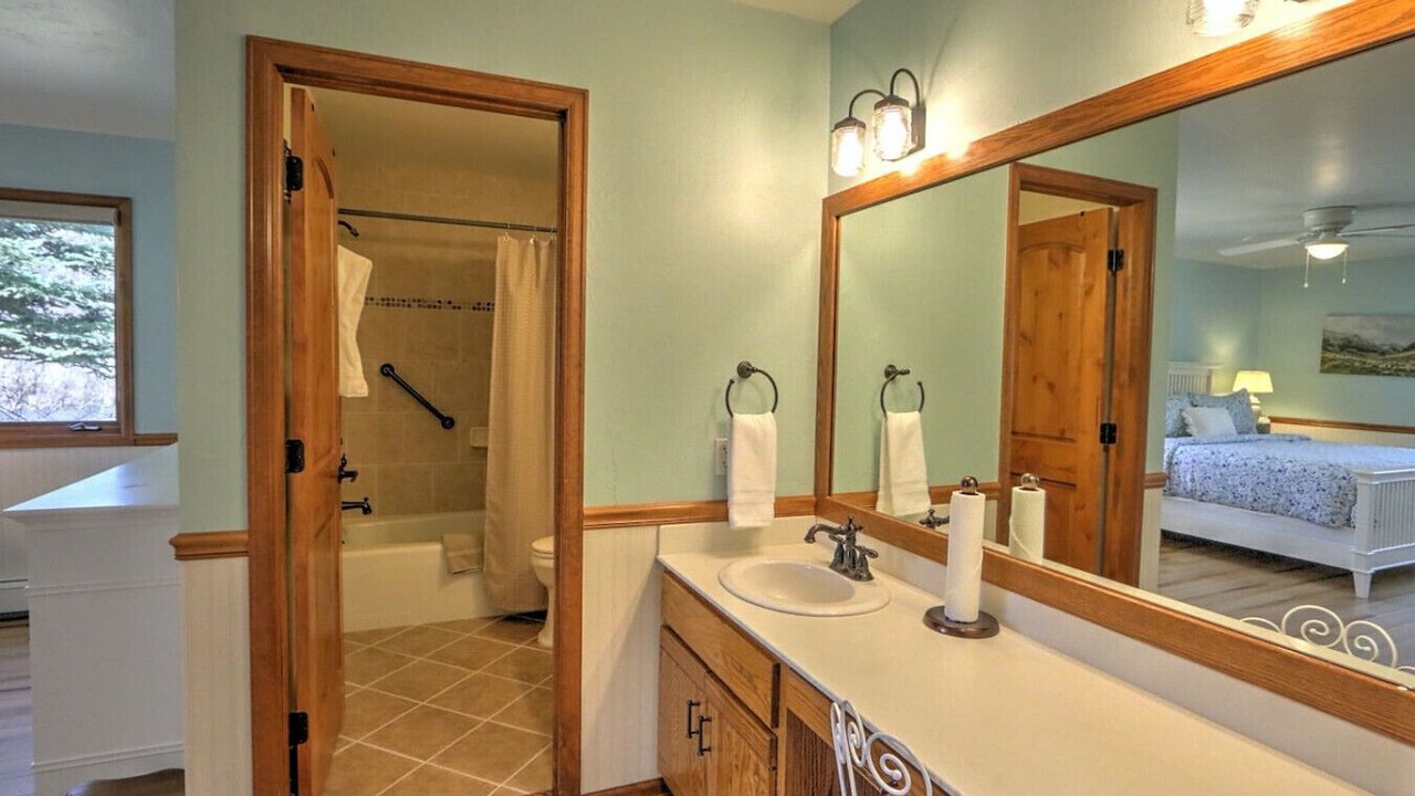 Photo of Bathroom in Glenwood Springs
