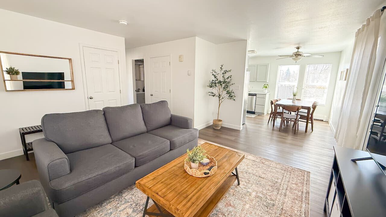 Photo of Livingroom in Sheridan