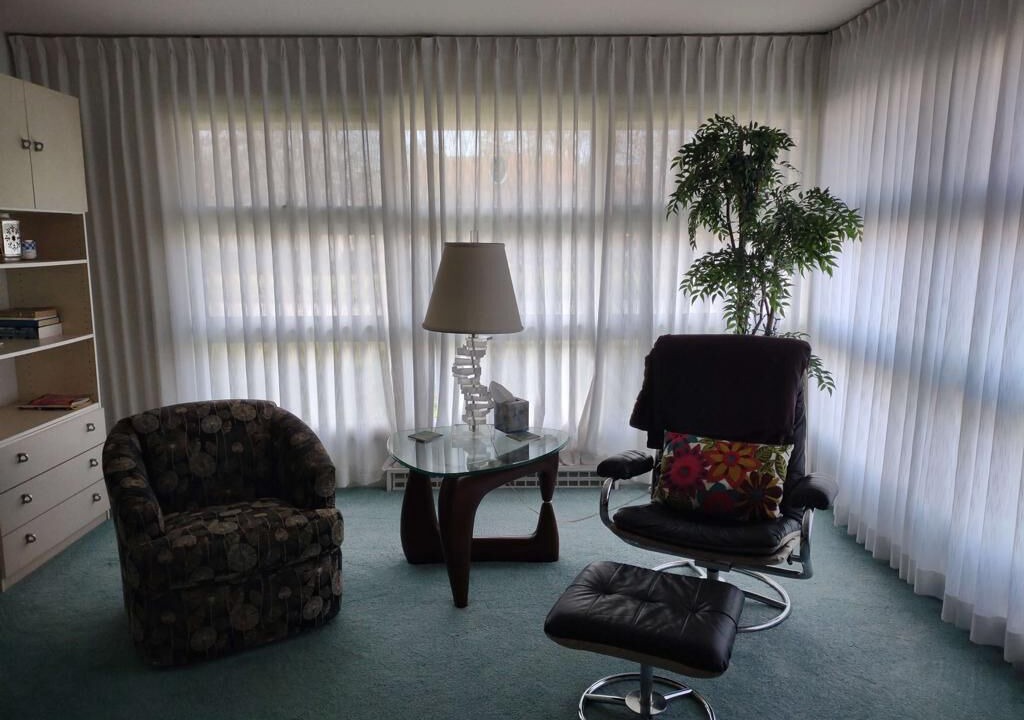 Photo of Livingroom in Conneaut