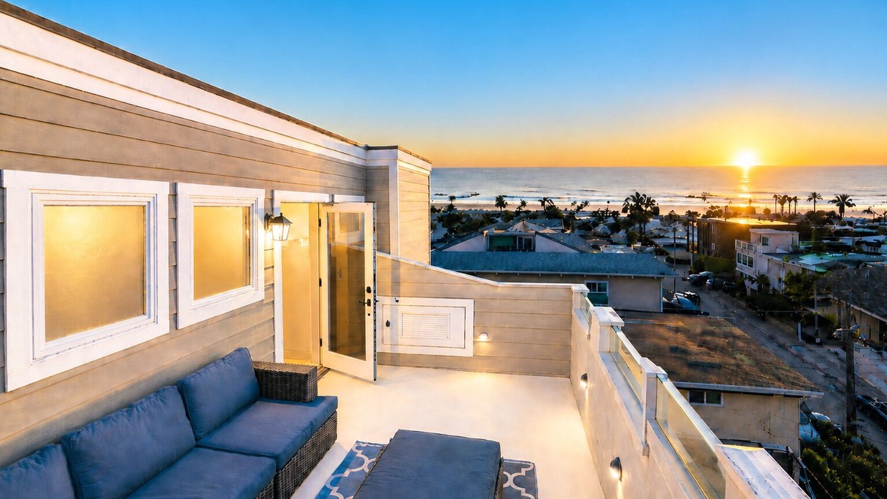 Photo of Patio Balcony in Pierpont Bay