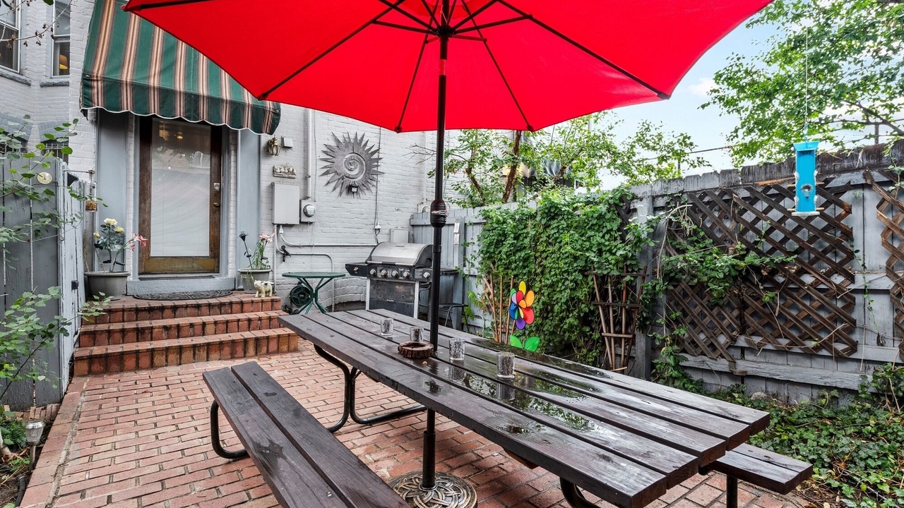 Photo of Outdoor in Capitol Hill