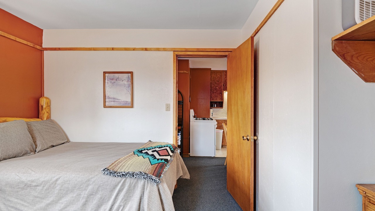 Photo of Bedroom in South Fork
