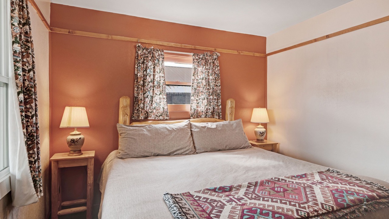 Photo of Bedroom in South Fork