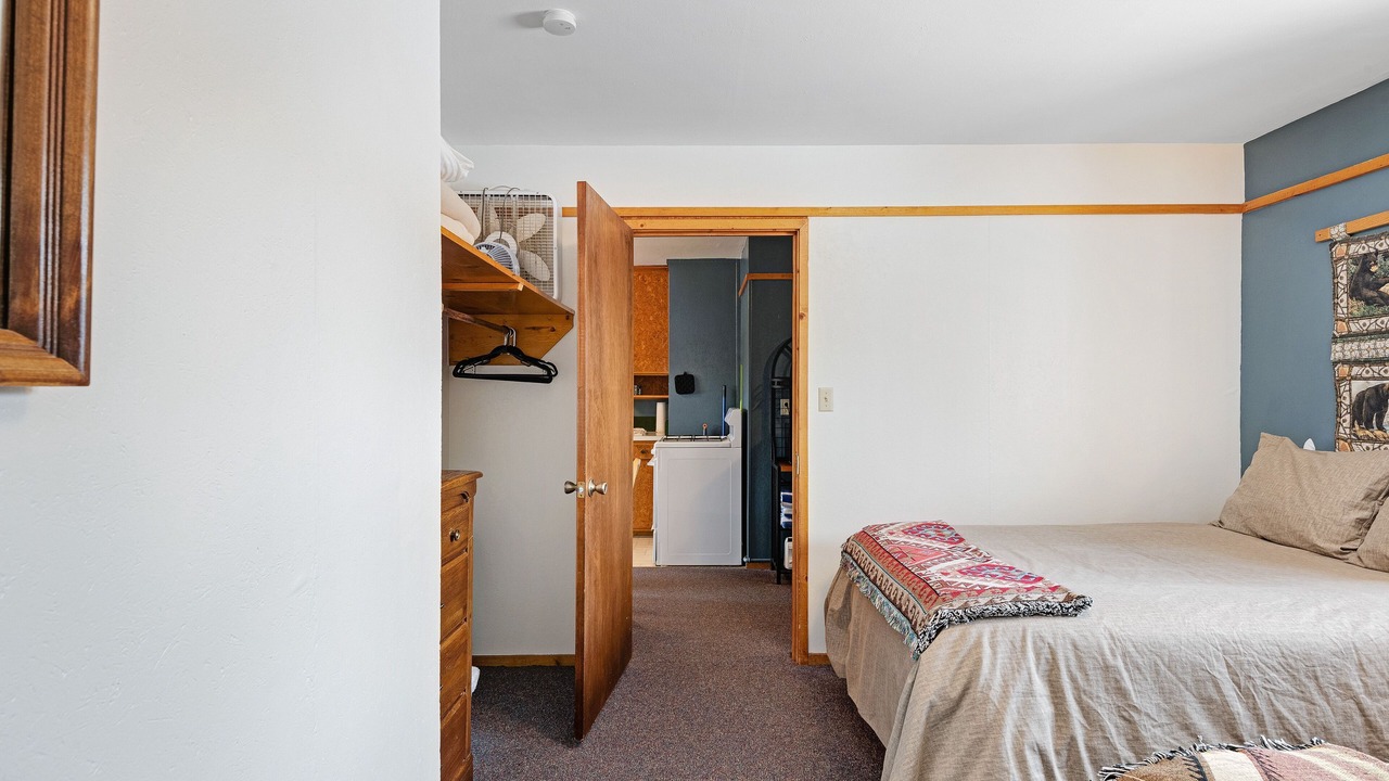 Photo of Bedroom in South Fork