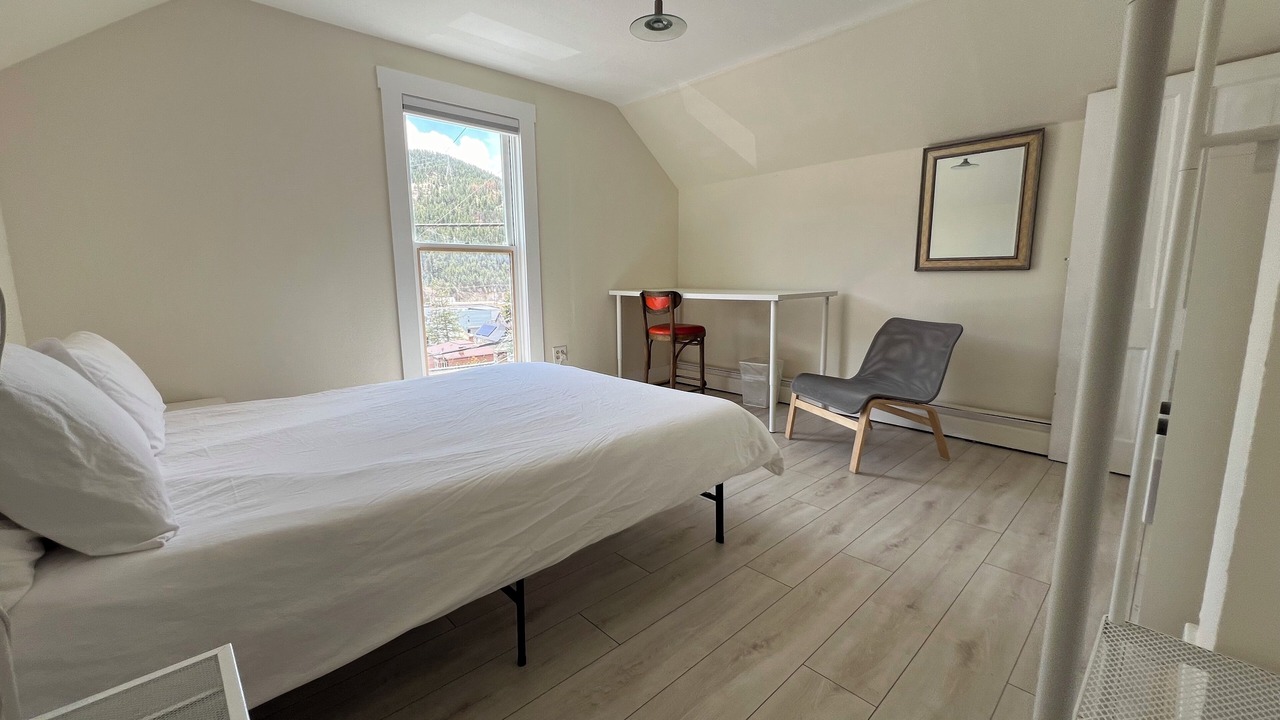 Photo of Bedroom in Idaho Springs