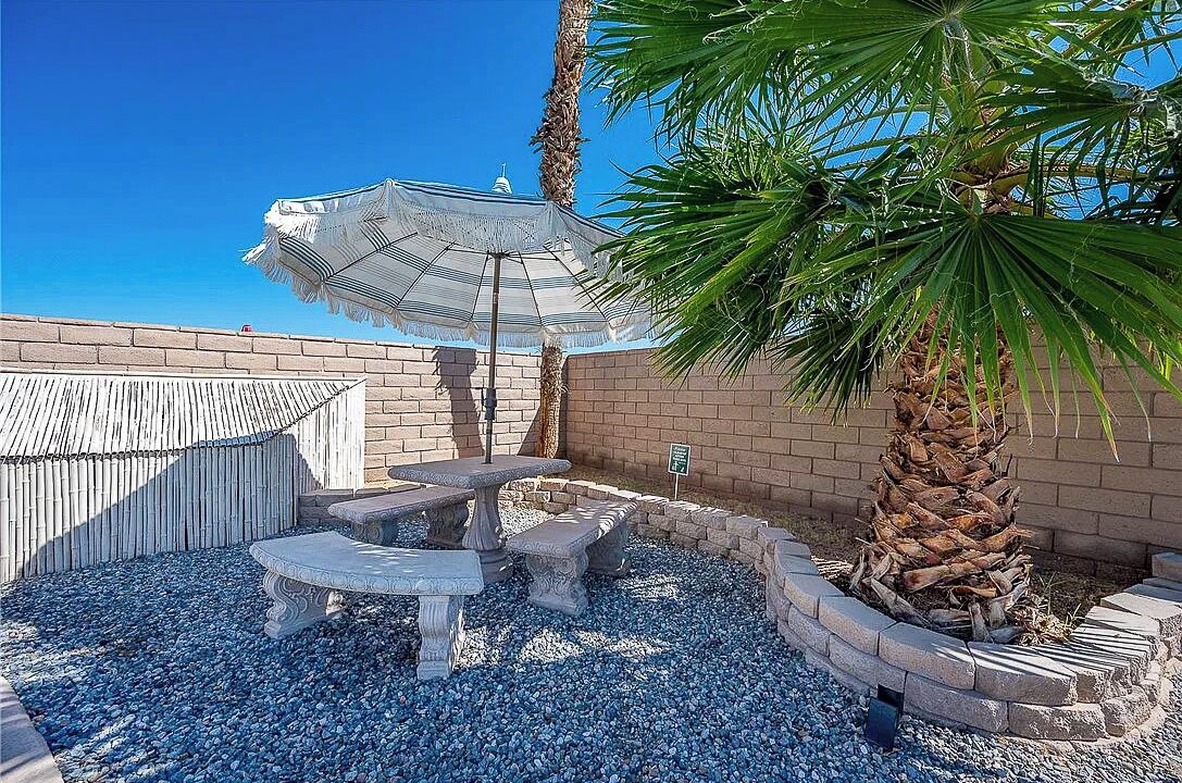 Photo of Patio Balcony in Bullhead City