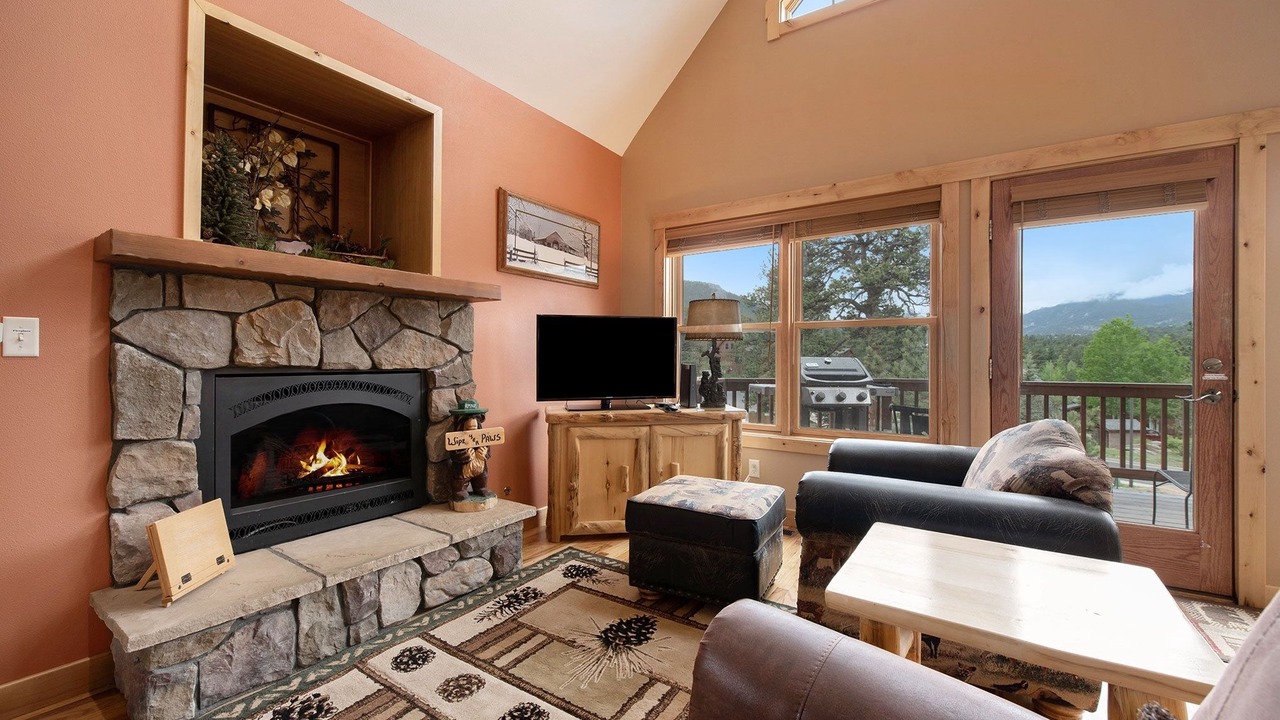Photo of Livingroom in Estes Park