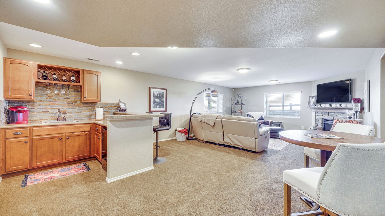 Photo of Livingroom in Flying Horse
