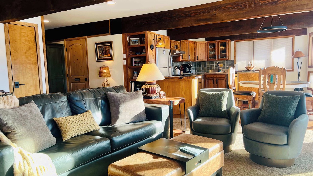 Photo of Livingroom in Brush Creek Village