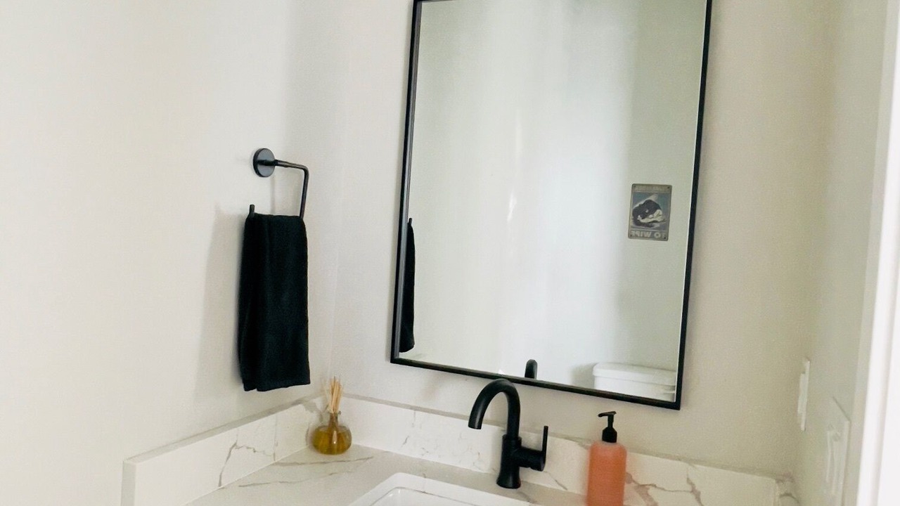 Photo of Bathroom in Lincoln Park