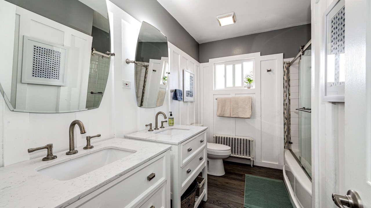 Photo of Bathroom in Bel Aire