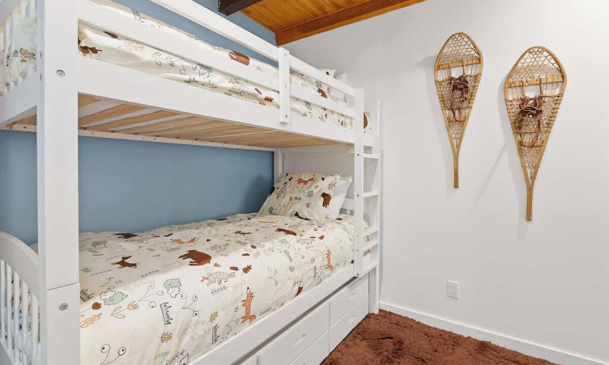 Photo of Bedroom in Big Bear Lake