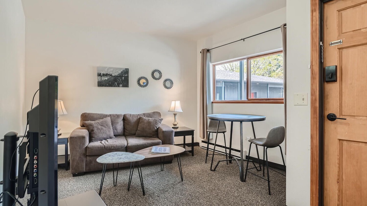 Photo of Livingroom in Idaho Springs