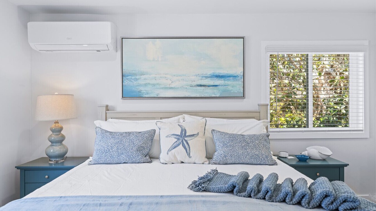 Photo of Bedroom in Laguna Beach