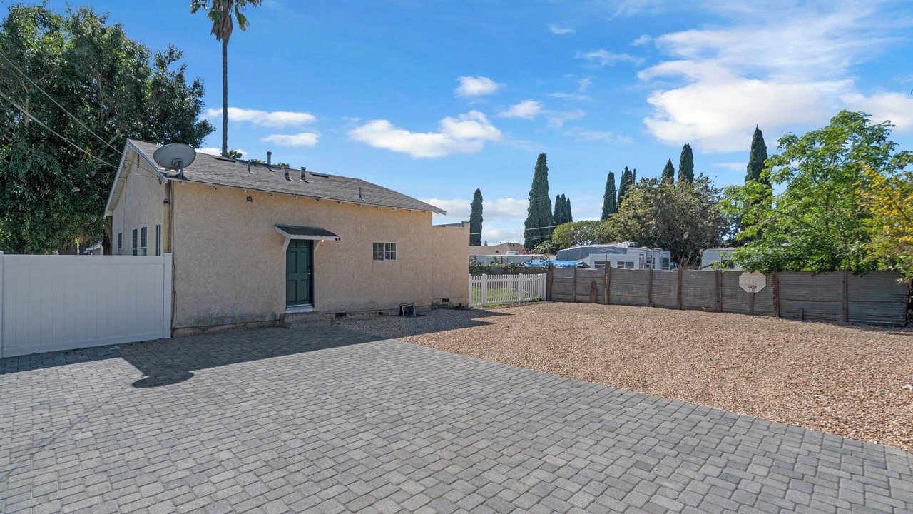 Photo of Outdoor in Midway City