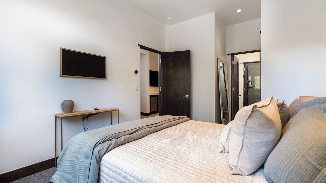 Photo of Bedroom in Warrior's Mark