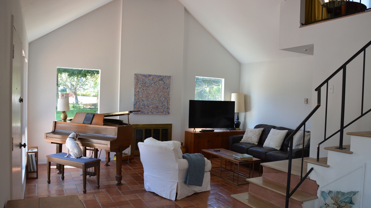 Photo of Livingroom in Hope Ranch