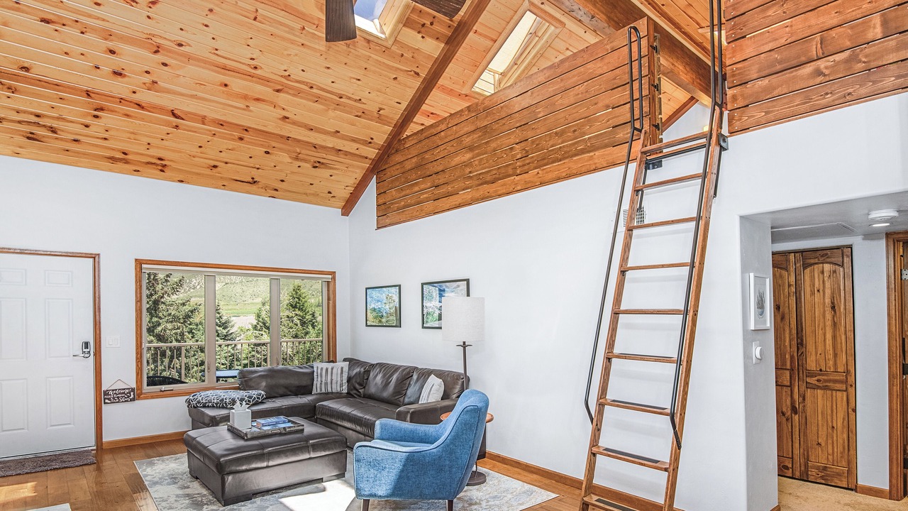 Photo of Livingroom in Eagle-Vail