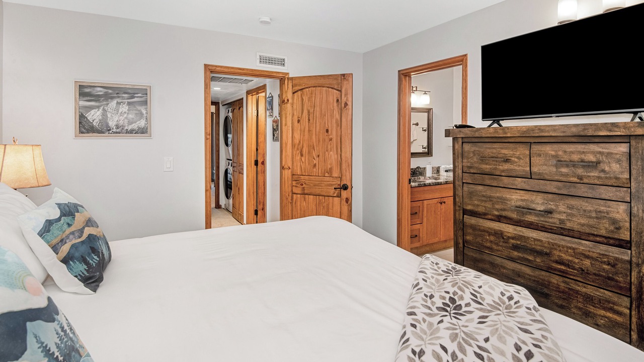 Photo of Bedroom in Eagle-Vail