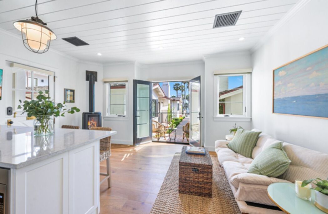 Photo of Livingroom in Laguna Beach