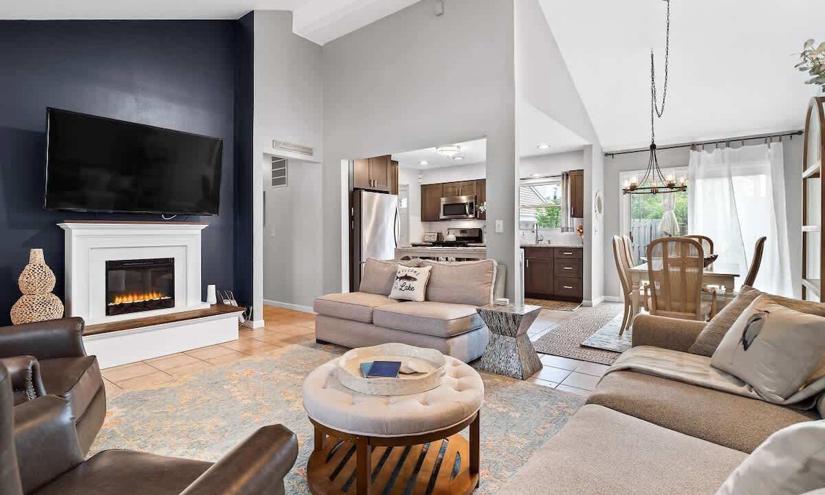 Photo of Livingroom in Lorain County