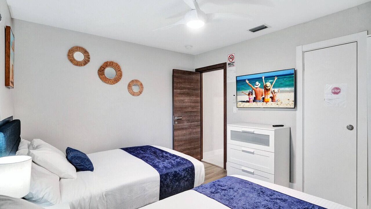 Photo of Bedroom in Dania Beach