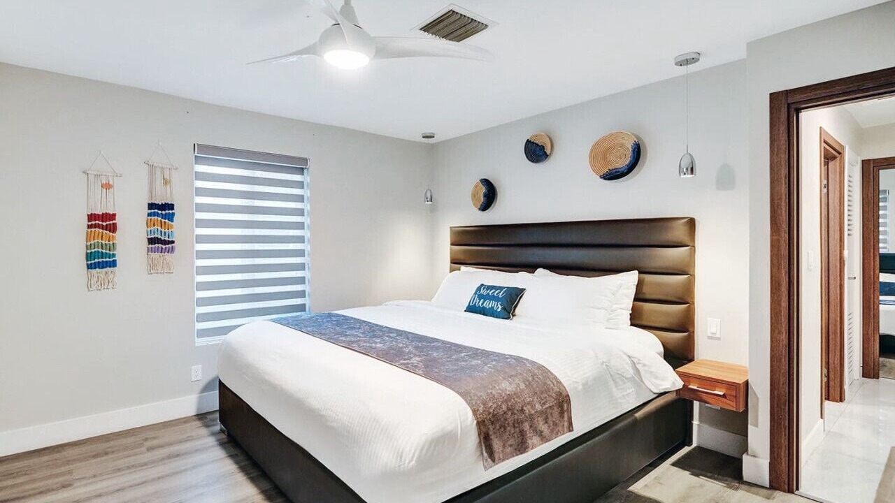 Photo of Bedroom in Dania Beach