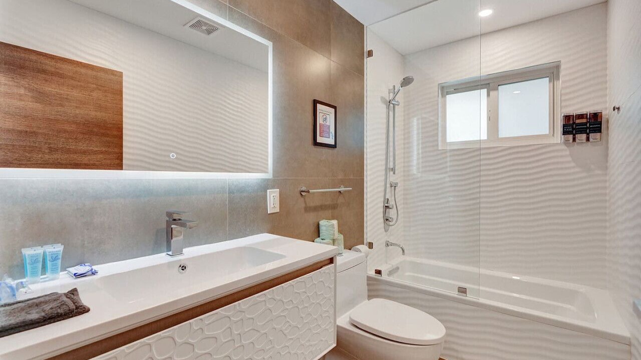 Photo of Bathroom in Dania Beach