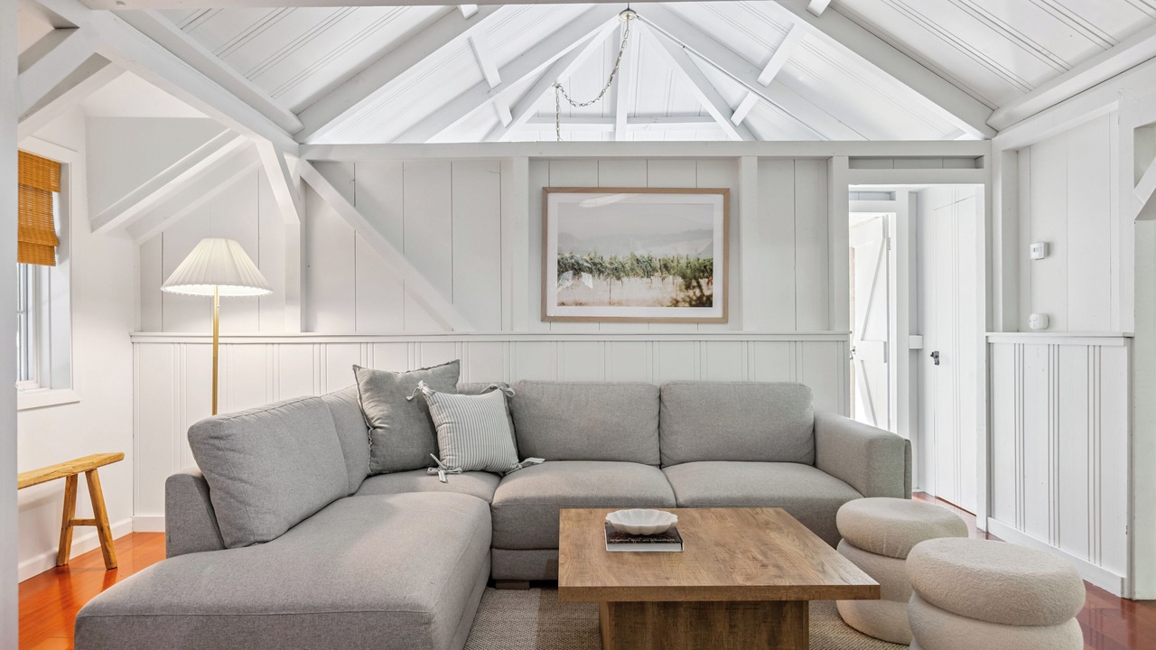Photo of Livingroom in Kenwood