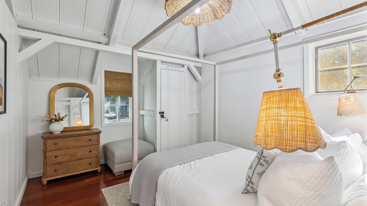Photo of Bedroom in Kenwood