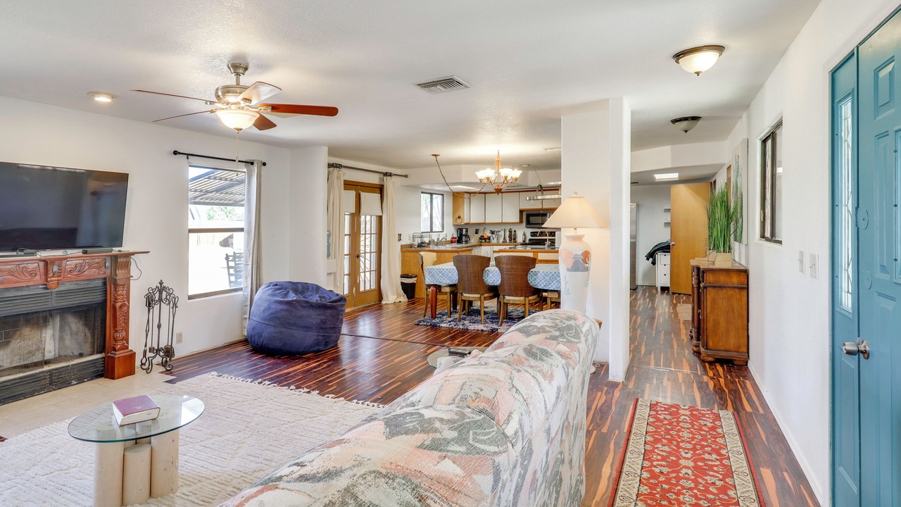 Photo of Livingroom in Golden Valley