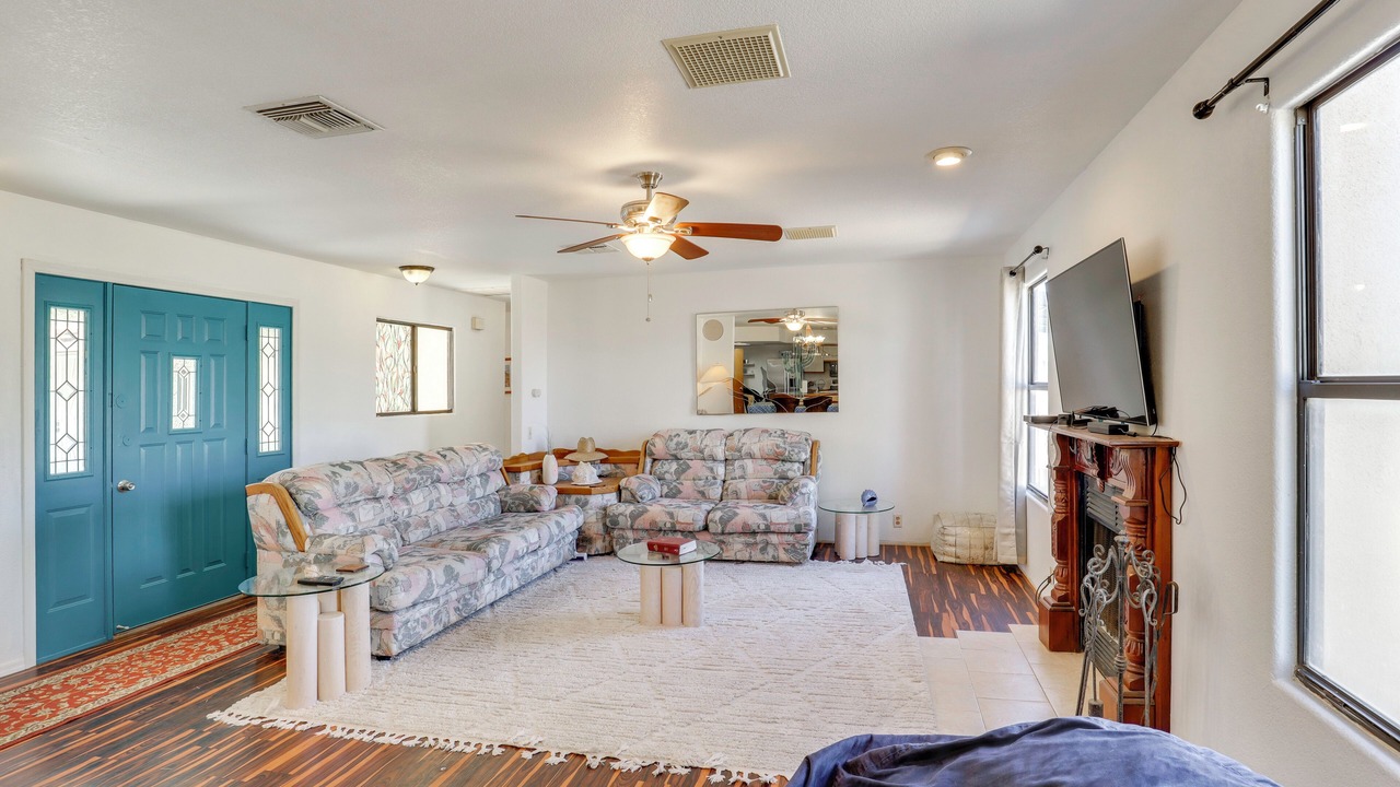 Photo of Livingroom in Golden Valley