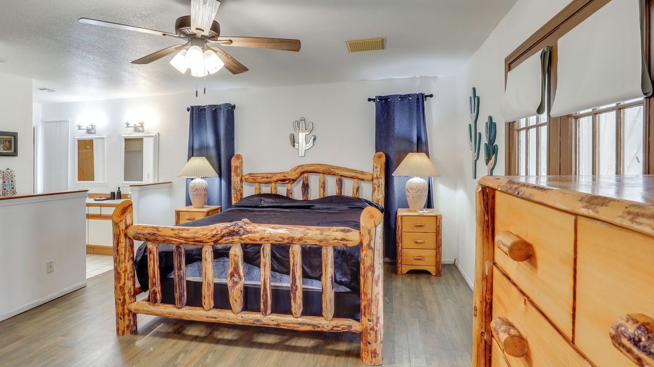 Photo of Bedroom in Golden Valley