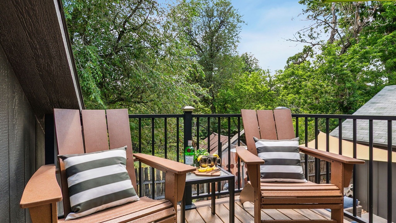 Photo of Patio Balcony in Martinez Park
