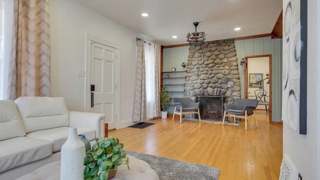 Photo of Livingroom in Rancho Cucamonga