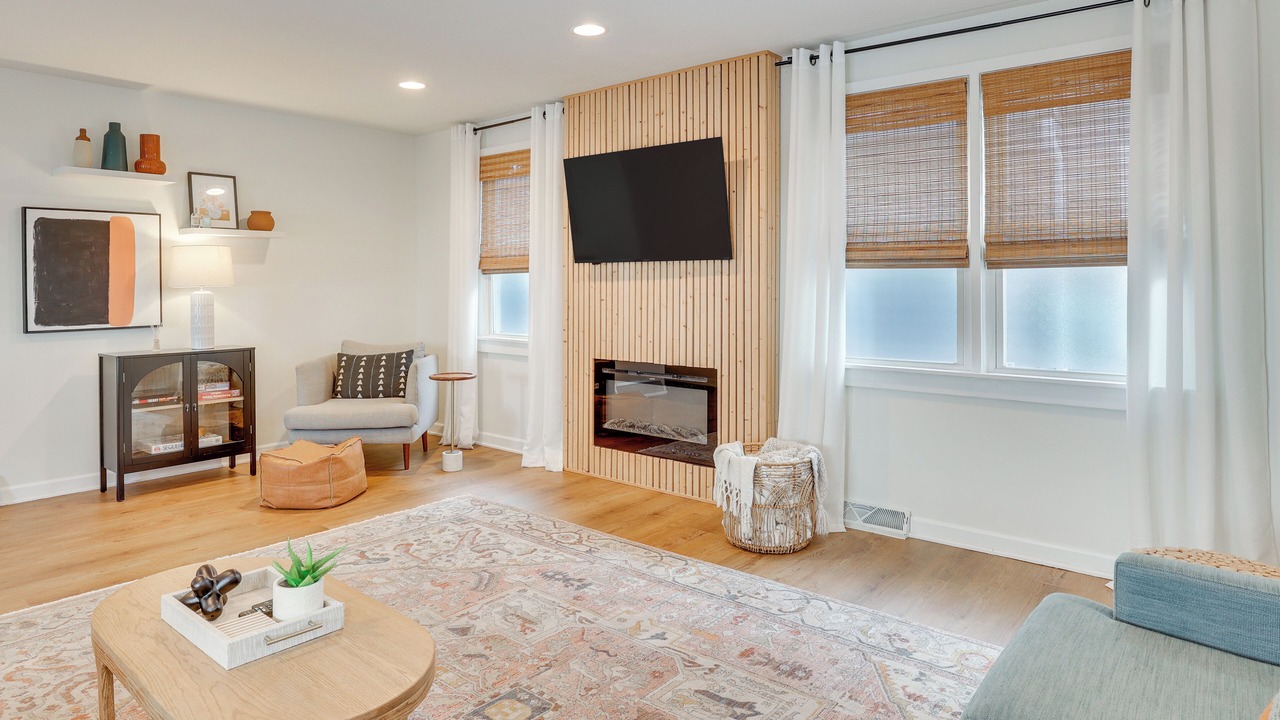 Photo of Livingroom in Meyers Lake