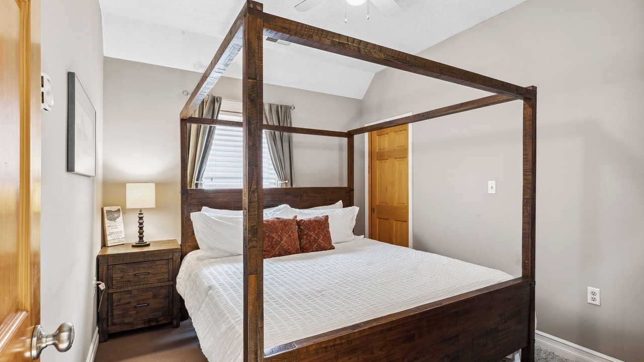 Photo of Bedroom in Tremont