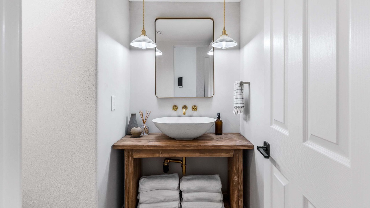 Photo of Bathroom in Chino Canyon