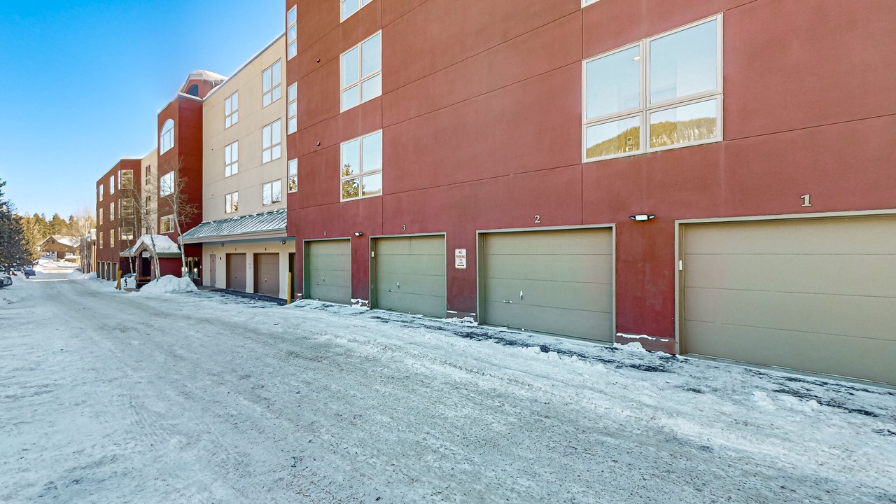 Photo of Outdoor in Lakeside Village