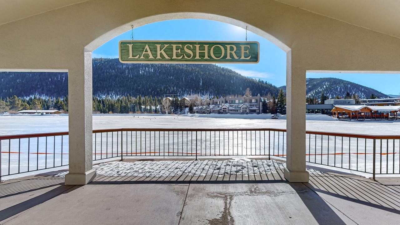 Photo of Outdoor in Lakeside Village