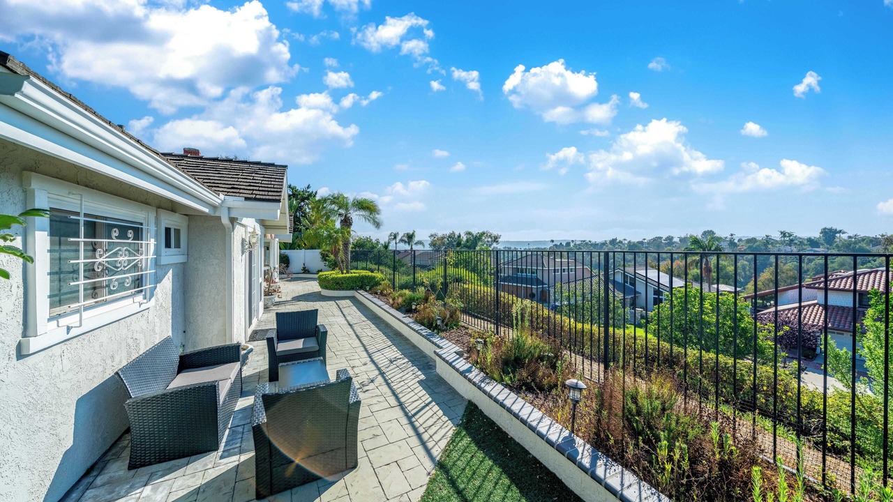 Photo of Patio Balcony in Laguna Niguel