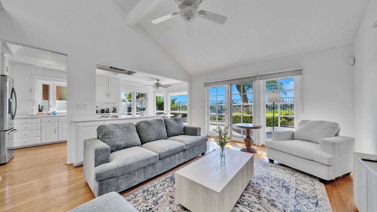 Photo of Livingroom in Laguna Niguel