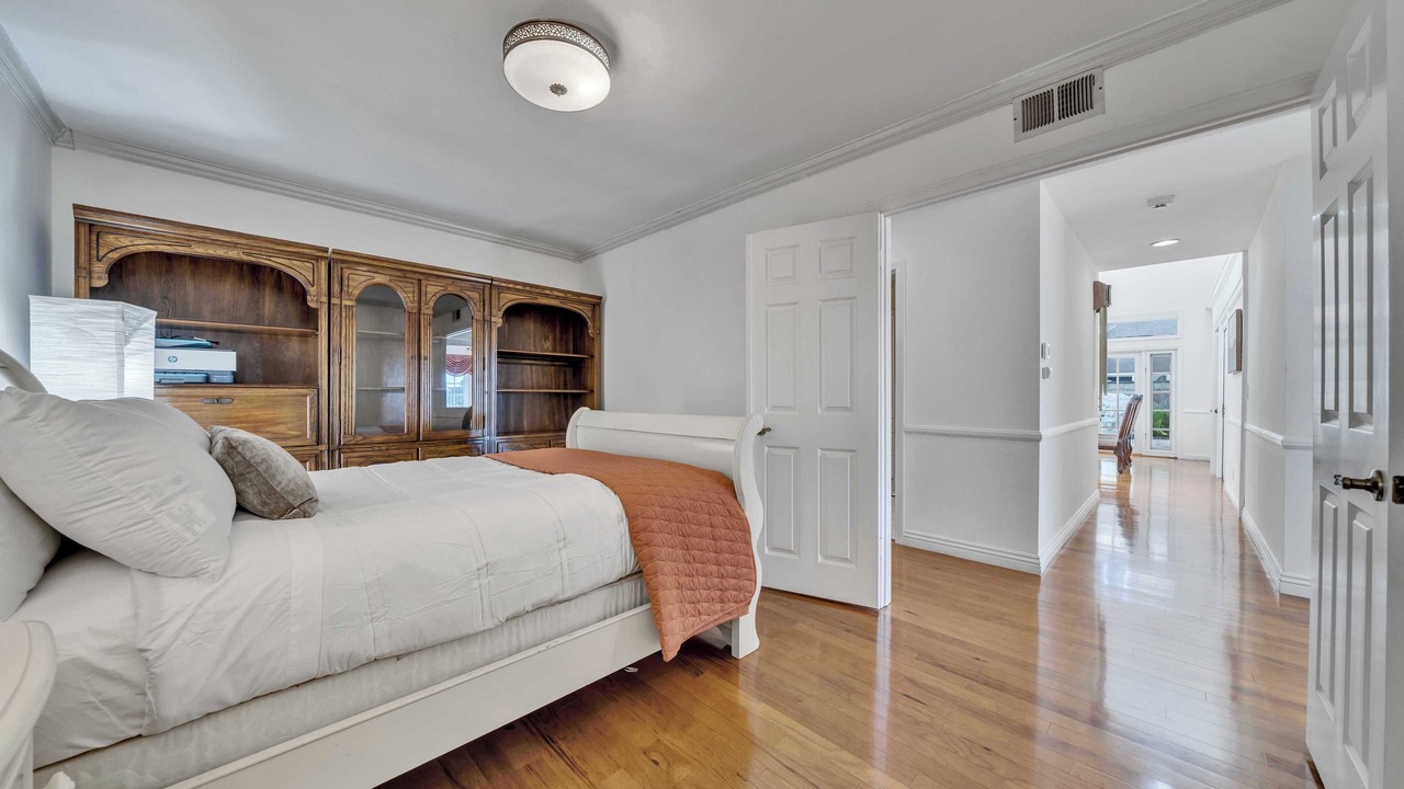 Photo of Bedroom in Laguna Niguel