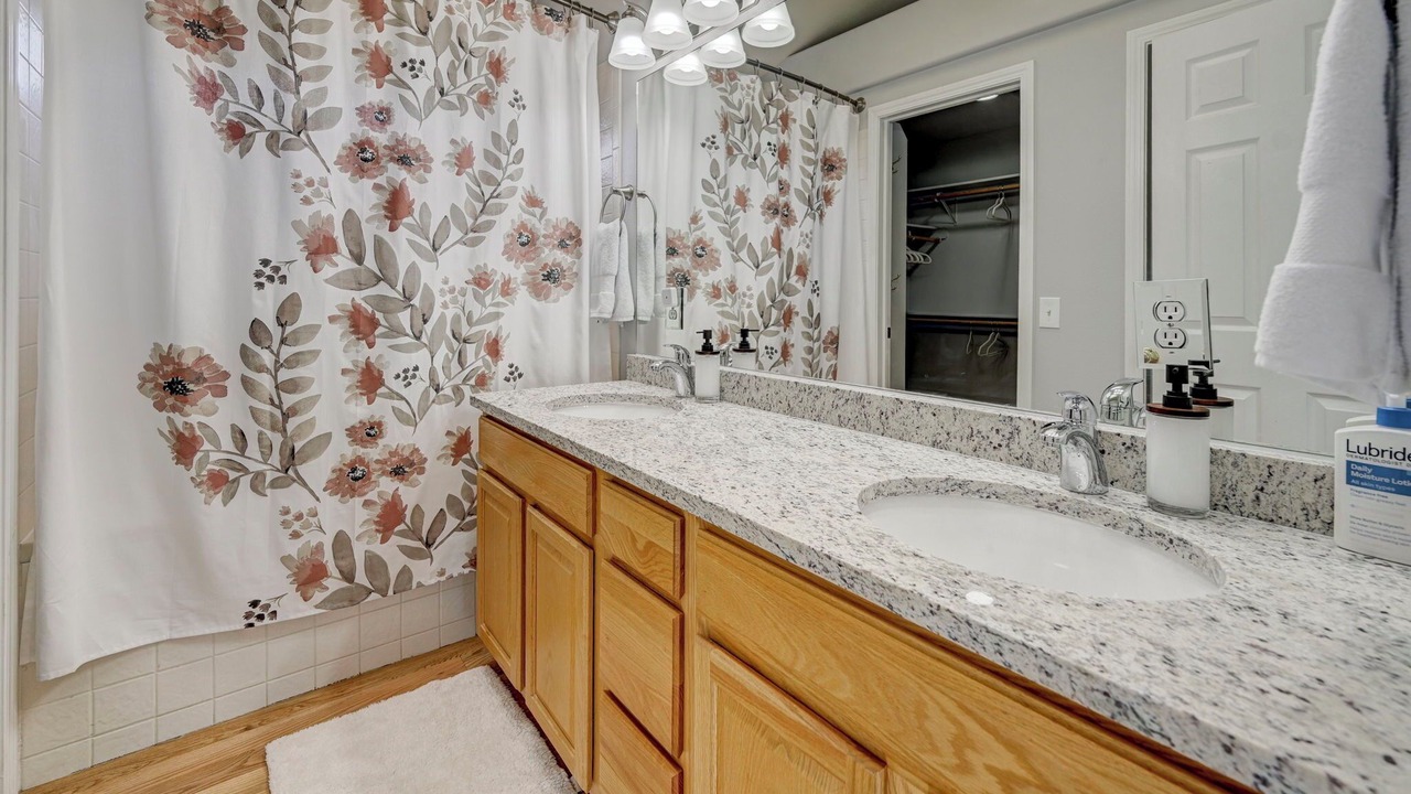 Photo of Bathroom in Security-Widefield