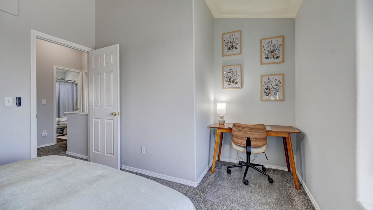 Photo of Bedroom in Security-Widefield