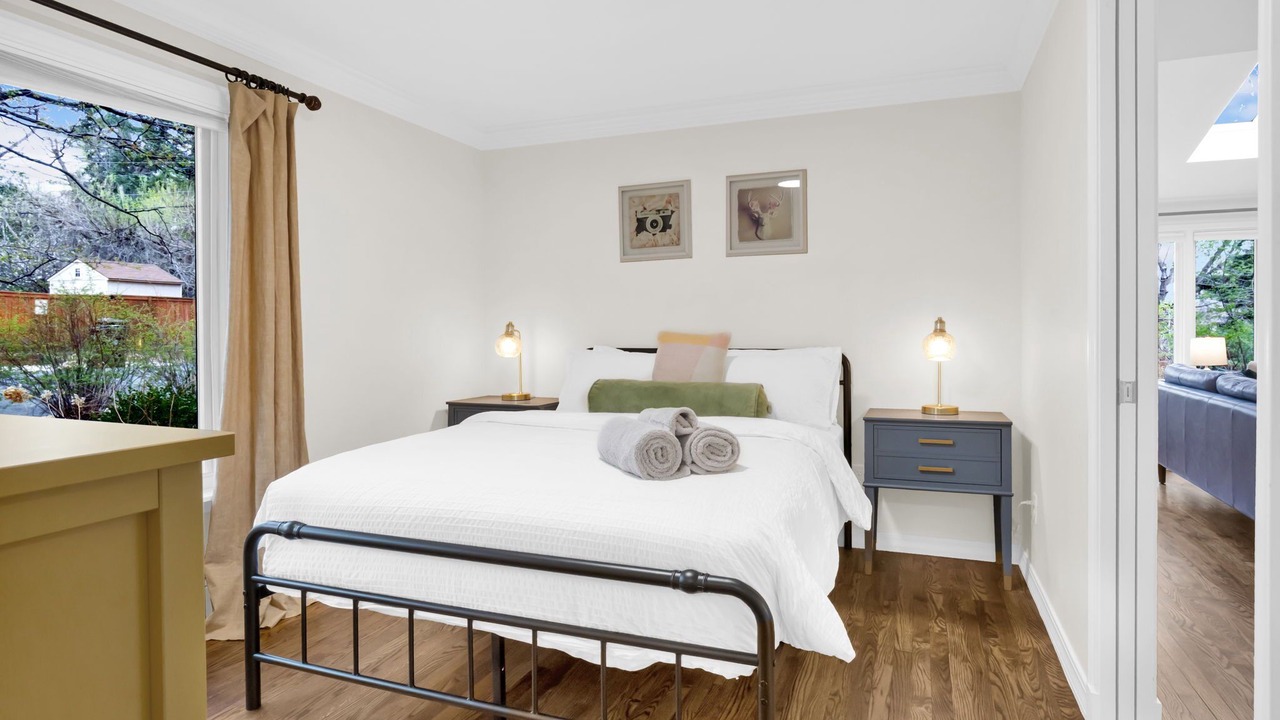 Photo of Bedroom in Interurban Park