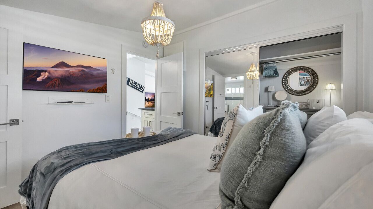 Photo of Bedroom in Laguna Beach